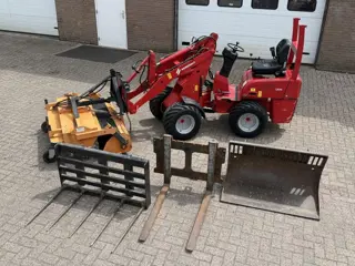Weidemann 1130 / 1213 uur !! / Rolbezem / Palletvorken / Riek / Dichte bak HT1377