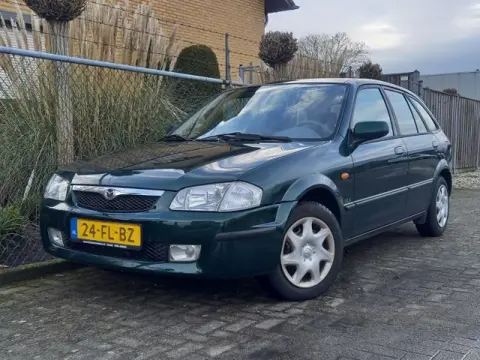 MAZDA 323 fastbreak 1.5i lx / trekhaak/ automaat/ nieuwe apk