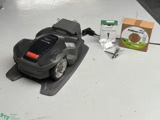 Husqvarna Gebruikte robotmaaier automower 415X complete set