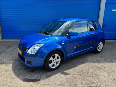 Suzuki Swift 1.5 Exclusive. Airco ! Carplay !