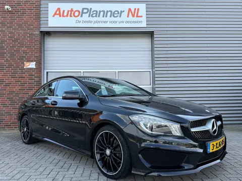Mercedes-Benz CLA-klasse 180 CDI AMG Line! Alcantara! Navi!