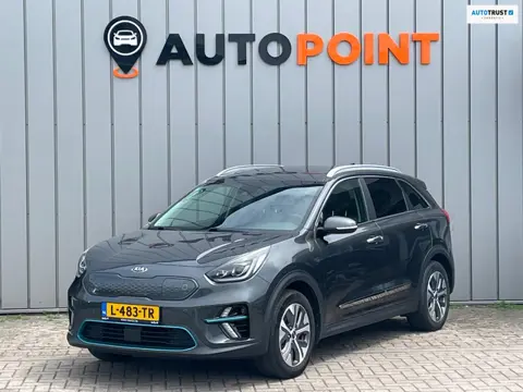 Kia E-Niro ExecutiveLine 64 kWh SOH100% FASE 3 ORG NL DEALEROND|PANO|MEMORY|CAMERA|JBL|STOEL+STUURVR