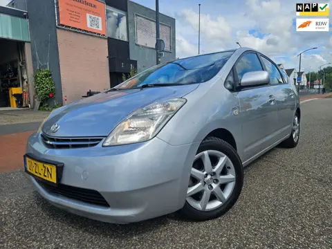 Toyota Prius Wij hebben nog goede Hybride Toyota`s>> drOranjeSnor