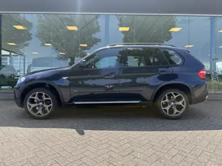 BMW X5 xDrive48i High Executive 7-p ** Panodak ** M Sport ** Yountgtimer ** HUD ** Trekhaak