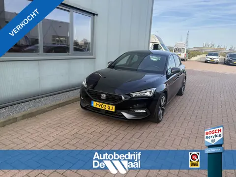 SEAT Leon 1.5 TSi 150pk FR Launch Edition CAMERA/KEYLESS/CARPLAY/ADAPT/CRUISE/PDC/18INCH