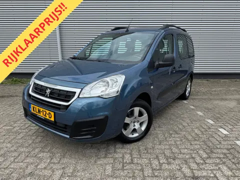 Peugeot Partner Tepee 1.2 PureTech Allure,Parkeersensoren,cruisecontrol,trekhaak,Navigatie/bluetooth