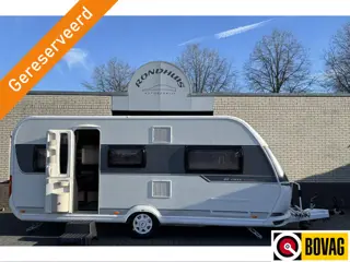 Hobby De Luxe Edition 495 UL met enkele bedden **Fietsendrager/1e eigenaar/Zeer nette caravan**