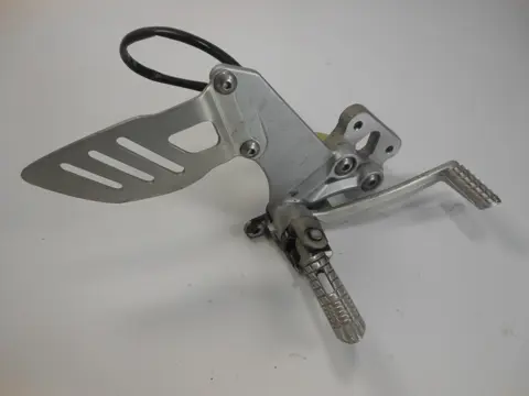 RECHTER SCHETSPLAAT Suzuki GSX R 750 2006 - 2007