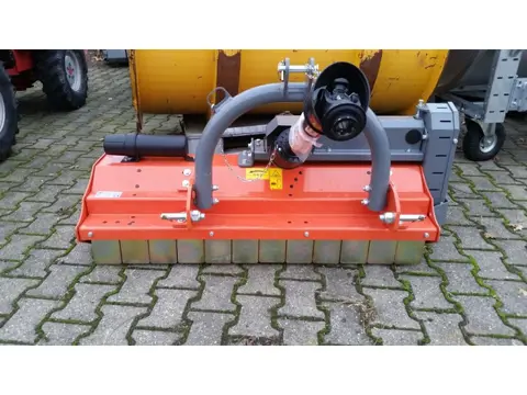 Klepelmaaier compact