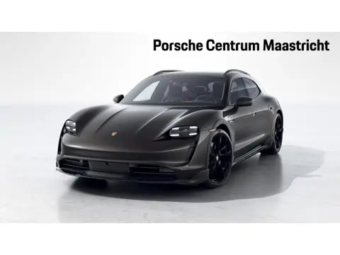 Porsche Taycan Cross Turismo 4