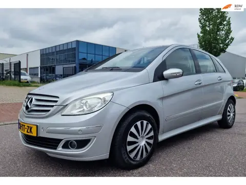 Mercedes-Benz B-klasse 170 AUTOMAAT PSENSOR AIRCO 2 X SLEUTELS BOEKJES