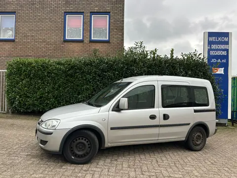 Opel Tour 1.4-16V Enjoy Airco, Stoelverw!!! WOENSDAG 25-02 ZIJN WIJ GEOPEND VAN 10:00 / 13:00!!!!