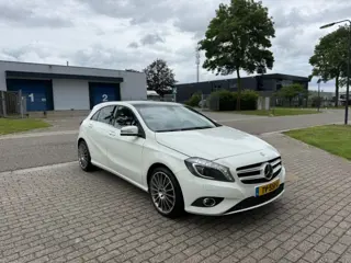 MERCEDES-BENZ A-KLASSE 180 Ambition Xenon Cruise Controle