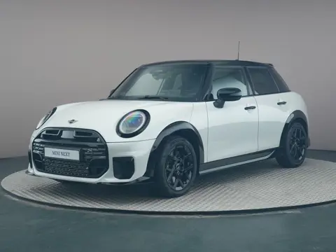 MINI 5-deurs 1.5 Cooper C John Cooper Works XL (bj 2025)