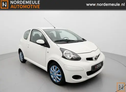 TOYOTA AYGO 1.0-12V COMFORT NAVI, AIRCO, CENTR VERGRENDELING. 