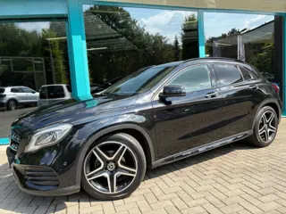 MERCEDES-BENZ GLA-KLASSE 180 AMG NIGHT LED, Navi, Camera, Cruise, 19Inch, NAP 