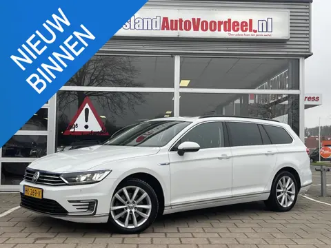 Volkswagen Passat Variant 1.4 TSI GTE /Cruise/Clima/Panodak/Trekhaak/