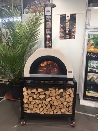 Amalfi Family Mediterranean pizza-oven