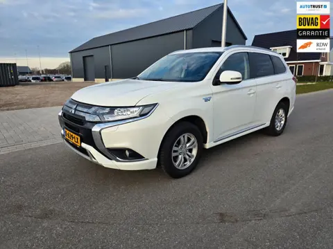 Mitsubishi Outlander 2.4 PHEV Pure