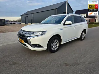 Mitsubishi Outlander 2.4 PHEV Pure