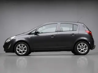Opel Corsa 1.4-16V Edition Sport (AIRCO,NIEUWE APK,LED,SPORTSTOELEN,NAVI,TREKHAAK,LM VELGEN,NETTESTA