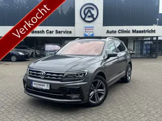 Volkswagen Tiguan 1.5 TSI R-LINE / DEALER O.H. PANO-DAK / FULL LED / NAVI