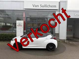 Toyota Yaris 1.5 Hybrid Executive (bj 2022, automaat)