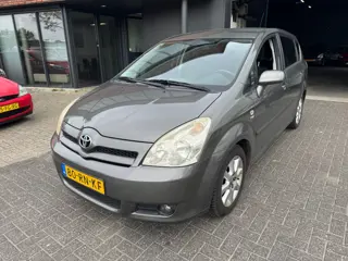 Toyota Corolla Verso 1.8 VVT-i Luna 7PERS AUTOMAAT TOP ONDERHOUDEN RIJDT GOED