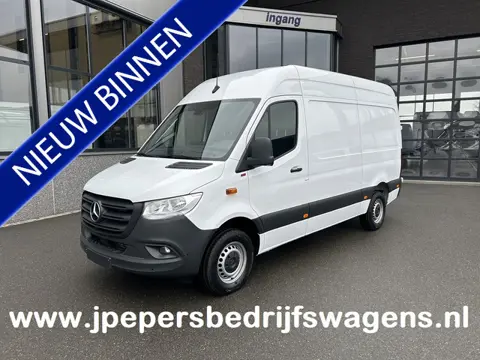Mercedes-Benz Sprinter 317 CDI L2 H2 Automaat / 360 Camera / MBUX / Navigatie / Cruise control / Air