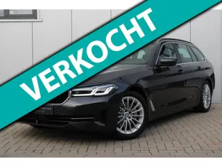 BMW 5-serie Touring 520e ACC I LASER I KEYLESS I EL. TREKH. I MEMORY I CARPLAY I CAM I SFEERVERL. I 