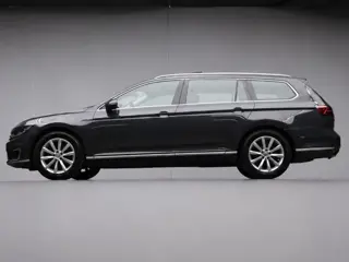 Volkswagen Passat Variant 1.4 TSI GTE Highline Sport (SCHUIFDAK,APPLE CARPLAY,LED,CAMERA,STOELVERWAR