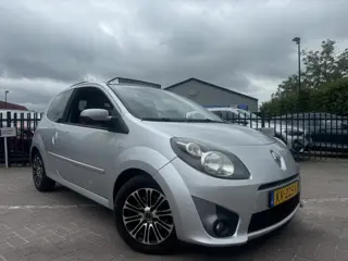 Renault Twingo 1.5 dCi Night & Day Pano Clima Cruise Netjes