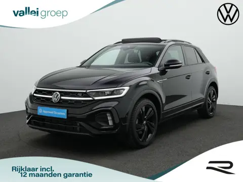 Volkswagen T-Roc 1.5 TSI 150 pk DSG R-Line Edition | Panoramadak | Trekhaak | IQ Light | Achteruitri