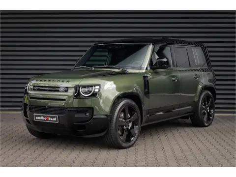 Land Rover Defender 110 2.0 P300e 110 X-Dynamic SE