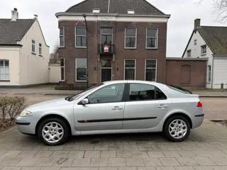 Renault Laguna 1.8-16V Tech Road AUTOMAAT DEALER ONDERHOUDEN EERSTE EIGENAAR