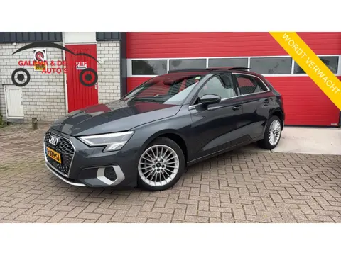 Audi A3 Sportback 30 TFSI Advanced edition AUTOMAAT / PANORAMADAK / KEYLESS / FULL LED / CARPLAY / A