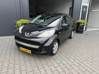 Peugeot 107 1.0-12V XS