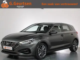 Hyundai i30 1.5 T-GDi 160PK MHEV Premium Sky Panoramadak, Stoelverwarming, Stuurverwarming,