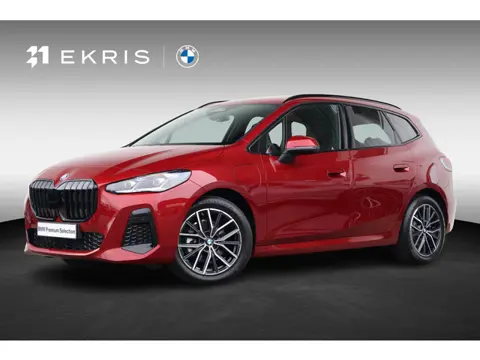 BMW 2-serie Active Tourer 225e xDrive M Sportpakket | Stuurwielrand verwarmd | Comfort Access | pano
