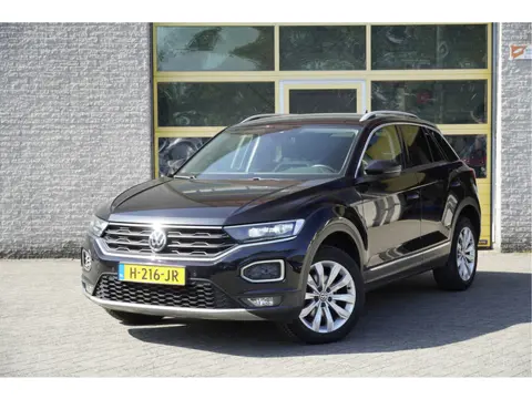 Volkswagen T-Roc 1.5 TSI 150PK! Sport BJ2020 Lmv 17" | Led V+A | Pdc | App-Connect | Navi | Dashboar