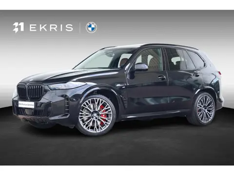 BMW X5 xDrive50e / M-Sportpakket / Sportpakket Pro / Soft-Close / Pano Dak / Harman Kardon / Individ