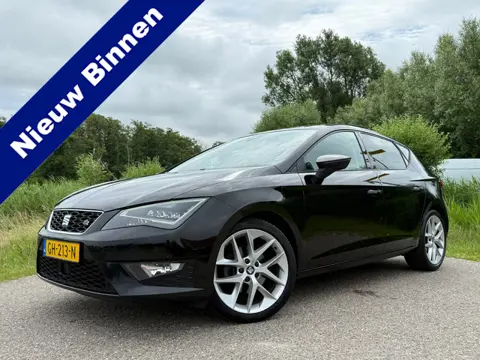 Seat Leon 1.4 TSI ACT FR Dynamic | Panoramadak | Leder/Alcantara | Seat Sound | 18" Velgen | Clima |