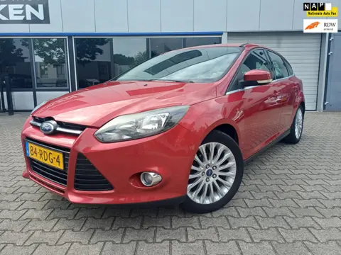 Ford Focus 1.6 TI-VCT First Edition CLIMA/CRUISE/PDC/TREKHAAK/LMV