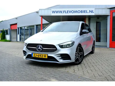 Mercedes-Benz B-klasse 180 Business Solution AMG Aut. Pano|Leder-Alcantara|Widescreen|LMV|Cam|Enz!