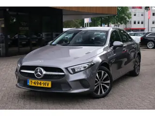Mercedes-Benz A-klasse 250 e Business Line|Rijklaar!|Widescreen|Trekhaak|Carplay|Stoelverwarming