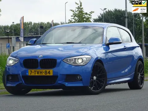 BMW 1-serie 116i M-SPORT AUTOMAAT NAP/NAVI/XENON/PDC/NW APK