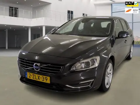 Volvo V60 2.4 D6 AWD Plug-In Hybrid Summum Automaat