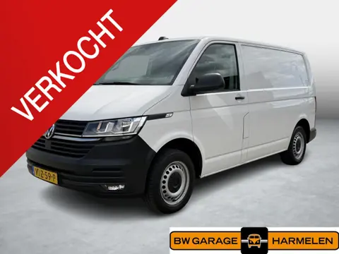 Volkswagen Transporter 2.0 TDI L1H1 DSG Aut | Euro 6 | dubbele vloer met lades | Trekhaak | Carplay 