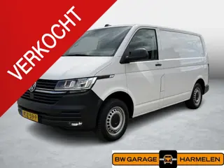 Volkswagen Transporter 2.0 TDI L1H1 DSG Aut | Euro 6 | dubbele vloer met lades | Trekhaak | Carplay 