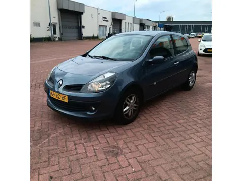 Renault Clio 1.4-16V Team Spirit